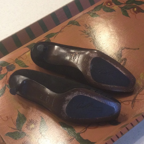 Donald Pliner kitten heels. Great condition - Picture 4 of 6